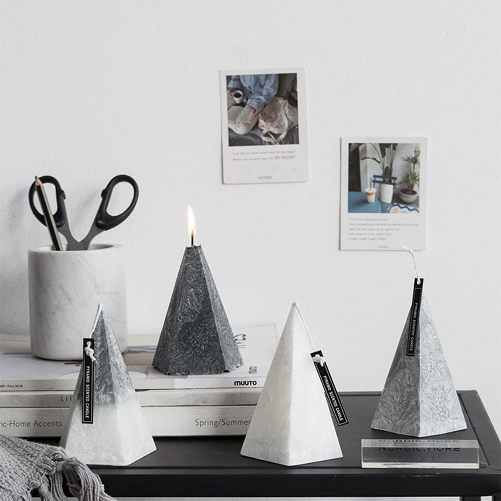 Bougie pyramide