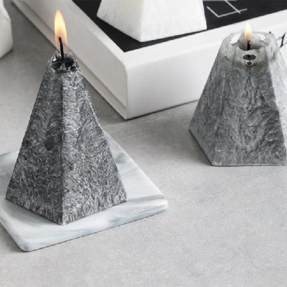 bougie pyramide