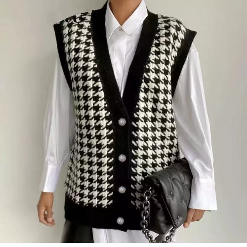 gilet sans manches noir et blanc carreaux vichy