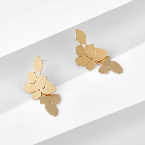 boucles doreilles pendantes fantaisie dorées chic la selection parisienne