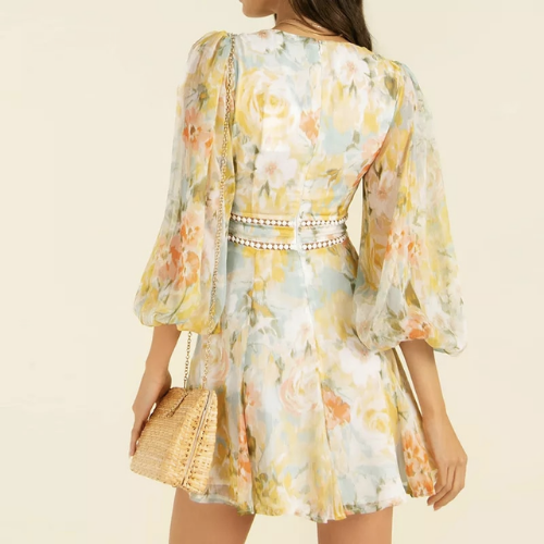 robe courte fleurie à manches longues mode femme