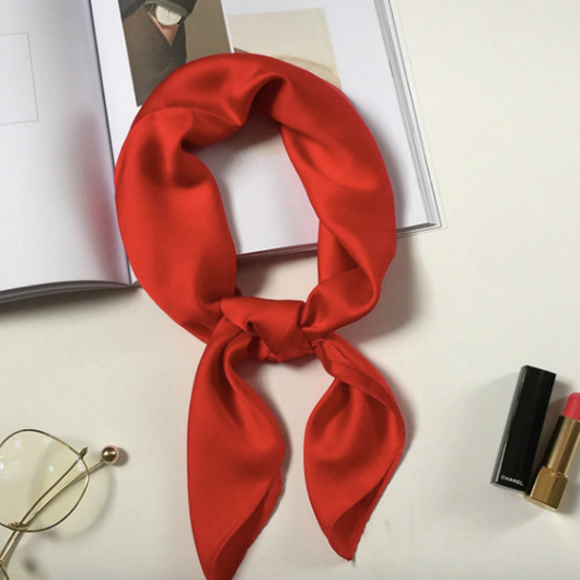 Foulard en soie femme rouge 1