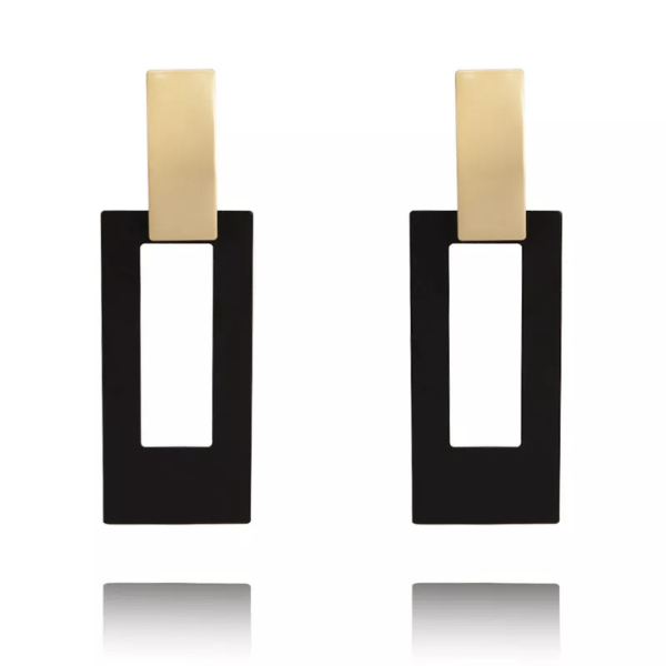 boucles doreilles pendantes noires et dorées rectangulaires