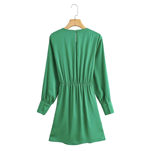 robe courte verte satin chic femme la selection parisienne