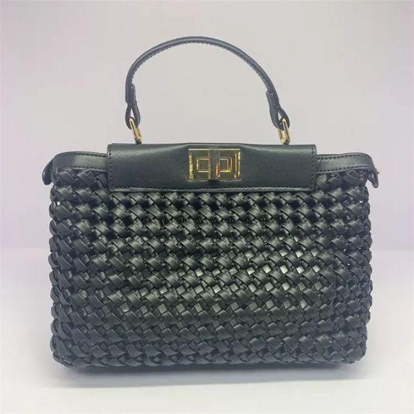sac à main cuir noir luxe pas cher tendance 2022