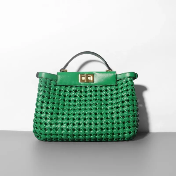 sac à main vert en cuir