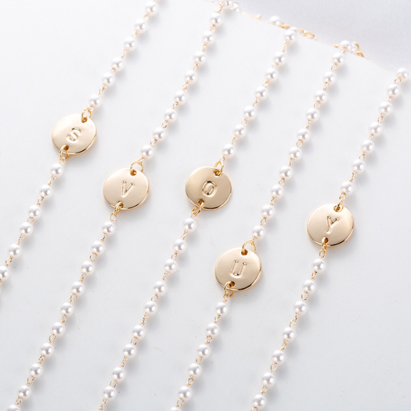 bijou personnalisé bracelet perles blanches plaqué or