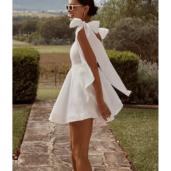 robe courte blanche patineuse en coton