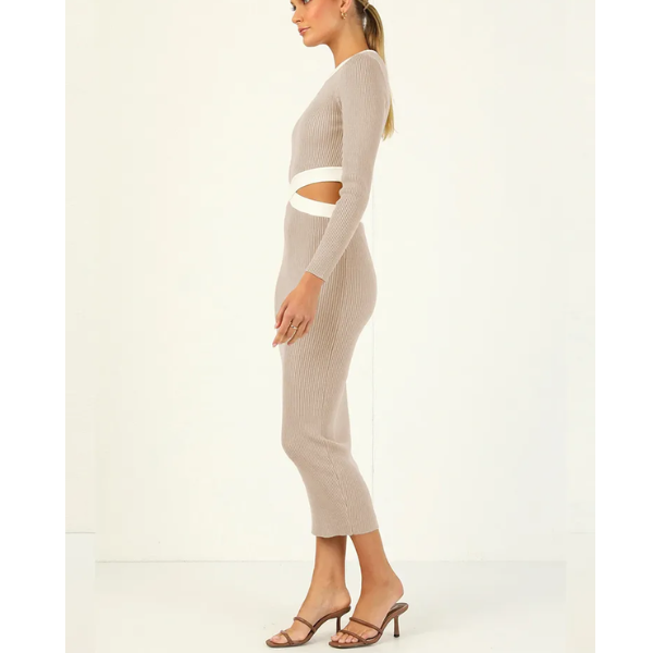 robe longue moulante ajourée à manches longues beige femme