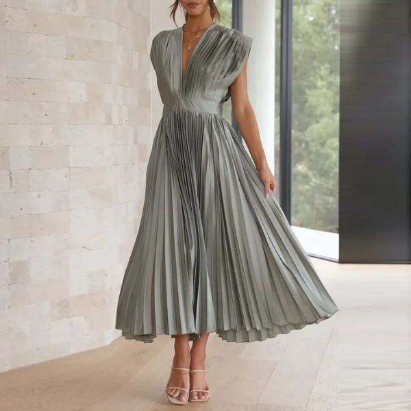 robe plissée en satin doré champagne pour occasions spéciales femme
