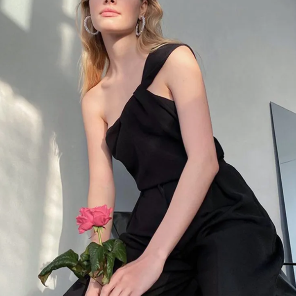 top court en satin noir femme asymétrique