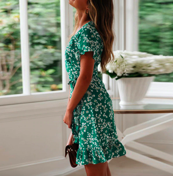 robe courte imprimée fleurie femme verte 4