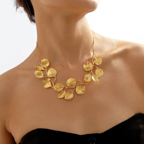 parure  collier ras du cou  et boucles doreilles pendantes pour femme