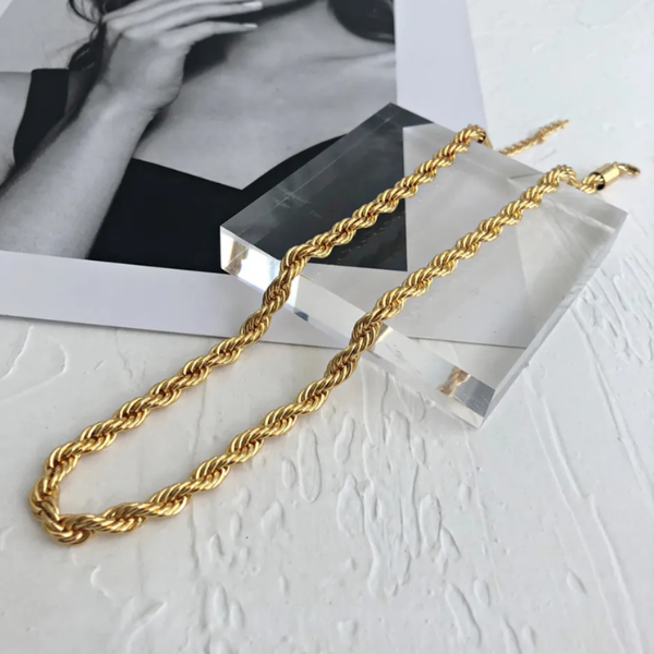 COLLIER en or jaune 375 maille torsadée 45cm