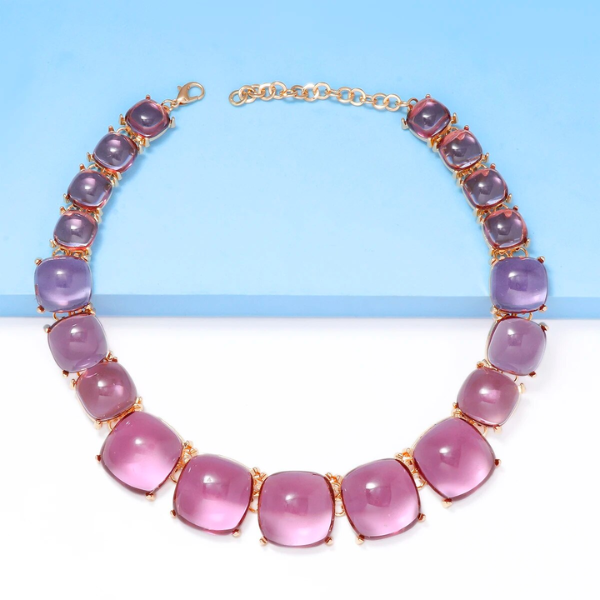 collier transparent violet