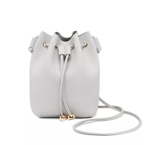sac seau en cuir blanc