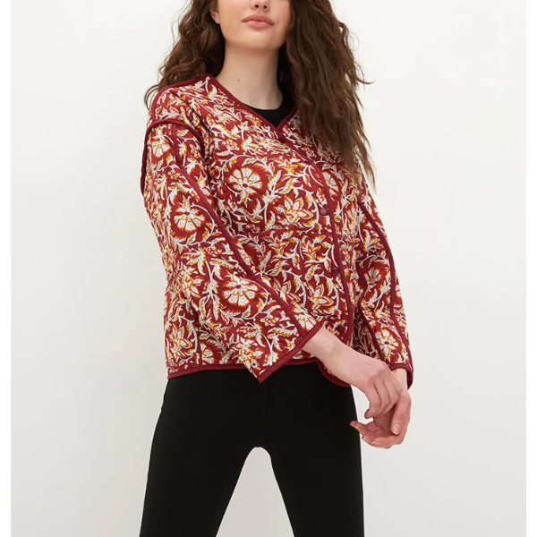 veste matelassée imprimée rouge fleurie tendance