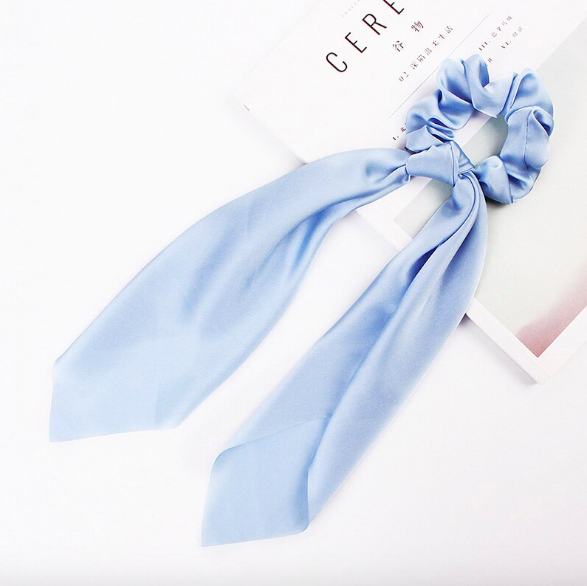 Foulard chouchou élastique accessoire cheveu bohème femme bleu ciel