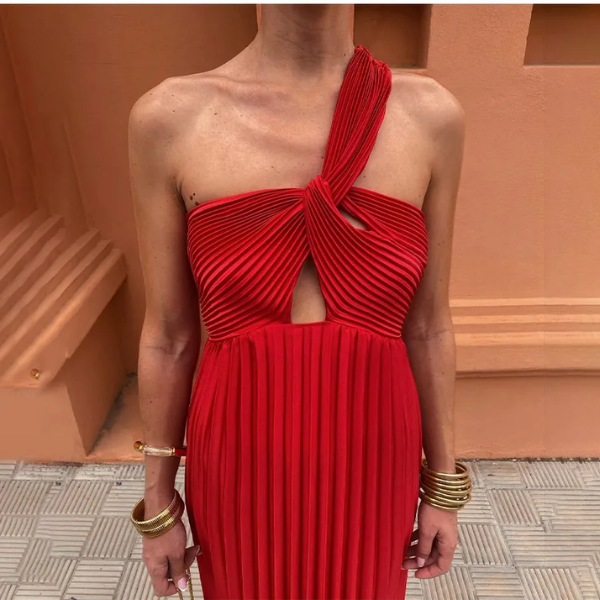 robe longue rouge invitée
