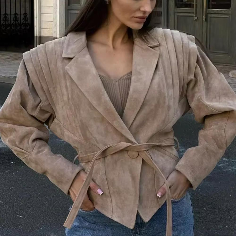 veste en daim élégante femme
