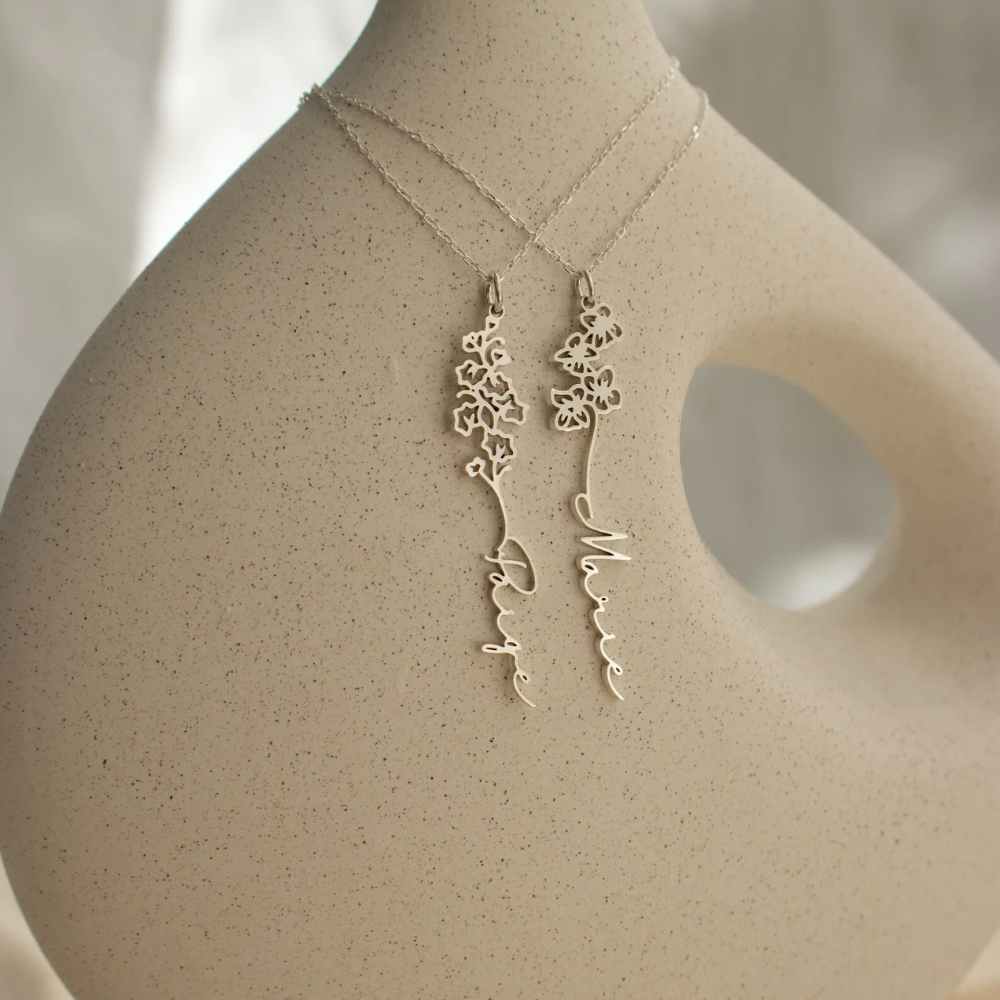 collier prénom personnalisé fleur argent
