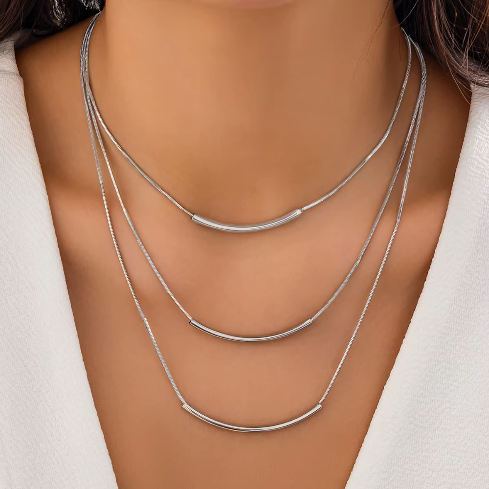 collier fin multi couche argent