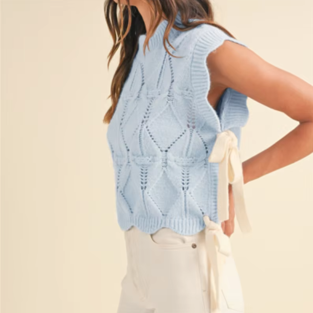 pull sans manches bleu clair noué