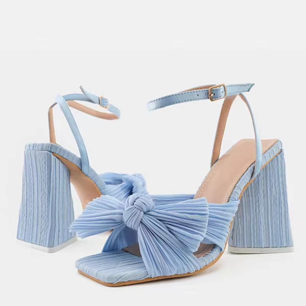 sandales à talons élégantes bleu clair