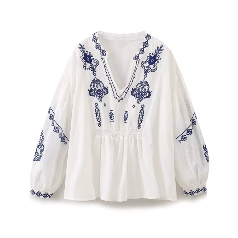 blouse blanche brodée fleurie bleue en coton (2)