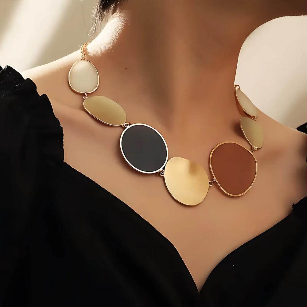 collier fantaisie élégant