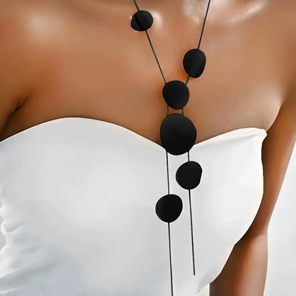 collier sautoir noir