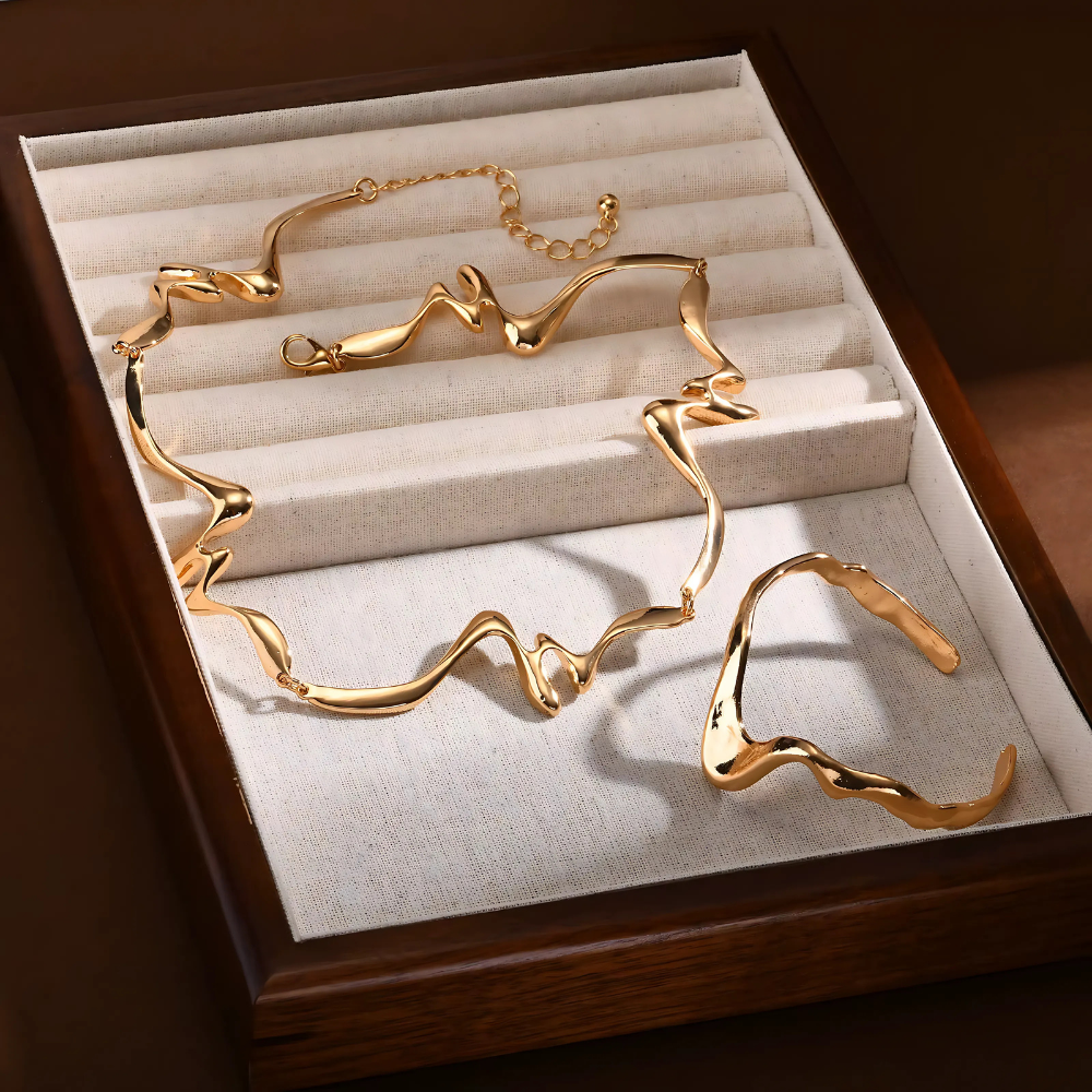 collier plaqué or et bracelet (2)