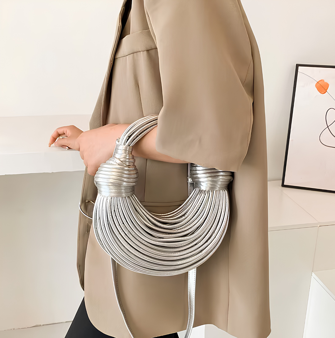 sac à main demi-lune argenté