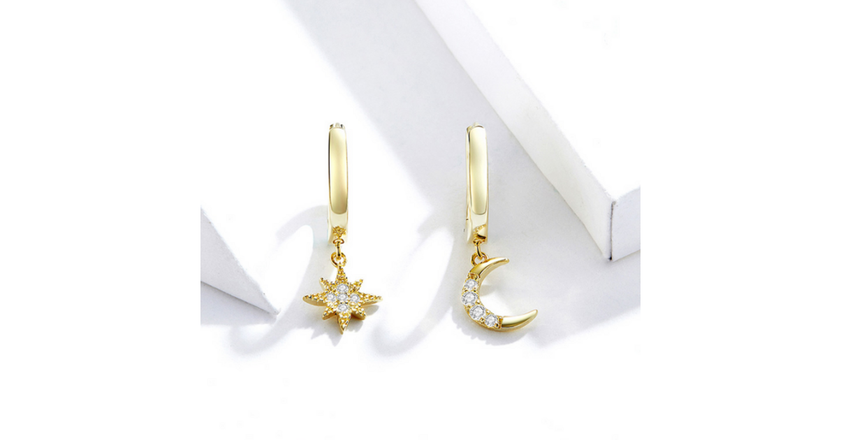 Boucles D'oreilles Vintage Percées Motif Lune Et étoile En Relief Couleur Or - Occasion