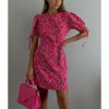 robe courte rose imprimée