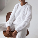 pull tricot blanc col rond femme vetements tendances chauds hiver maille