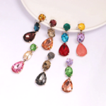 boucles doreilles fantaisie pendantes colorées chic glamour femme la selection parisienne en ligne