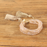 bracelet pompon bijou fantaisie tendance cadeau femme rose