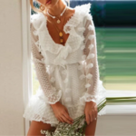 robe blanche courte dentelle broderie florale mode femme été occasion