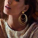 boucles d'oreilles pendantes dorées rondes rétro