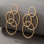 boucles doreilles pendantes dorées rondes rétro chic