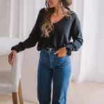 pull noir col v basique chic femme