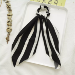 chouchou foulard noir et blanc rayé