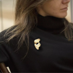 broche dorée masque original