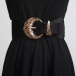 ceinture noire cuir boucle dorée tendance chic femme