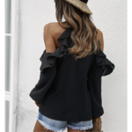 blouse noire épaules dénudées tendance