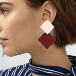 boucles d'oreilles pendantes carrées fantaisie géométrique