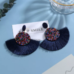 boucles doreilles pendantes fantaisie bleues oversize la selection parisienne