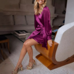 robe courte satin rose à manches longues femme fêtes de fin d_année 2022