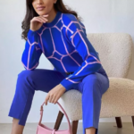 pull chic bleu électrique imprimé femme